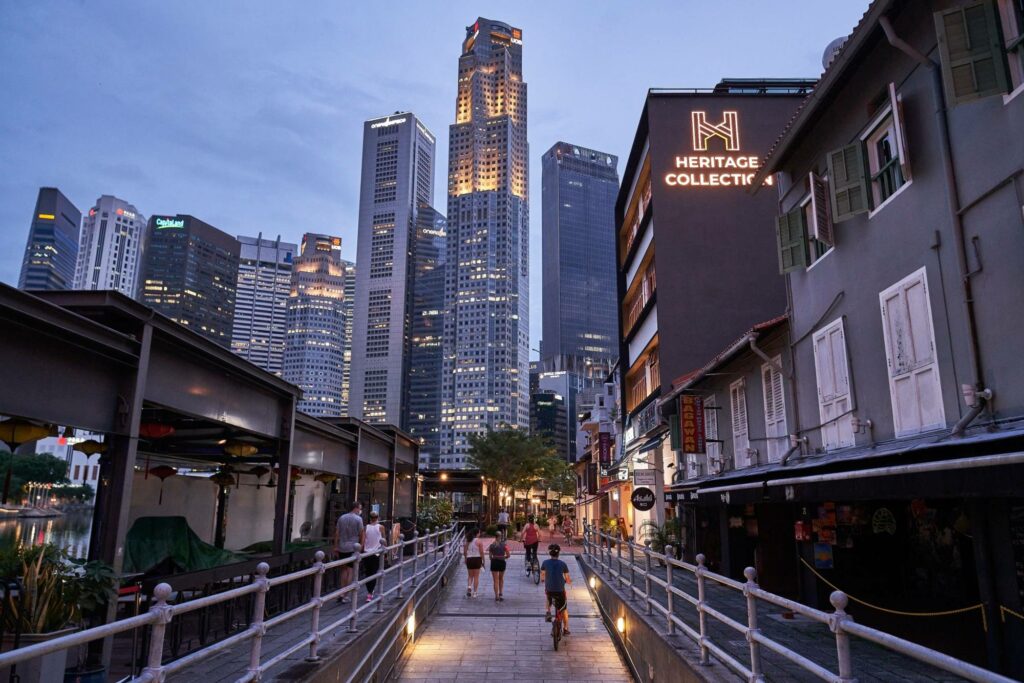 Pros And Cons Of Moving To Singapore